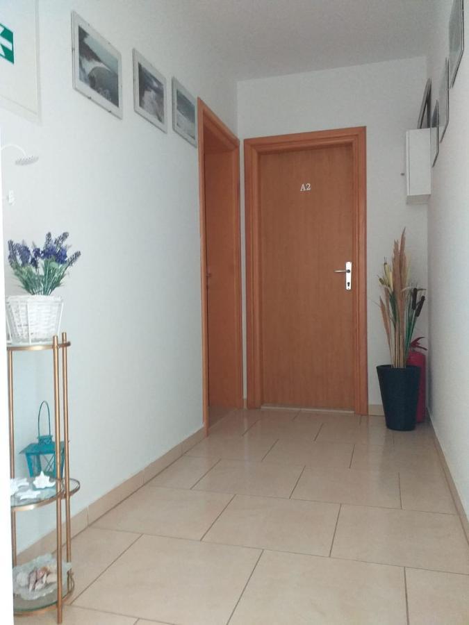 Apartments Panda Bol Exterior foto